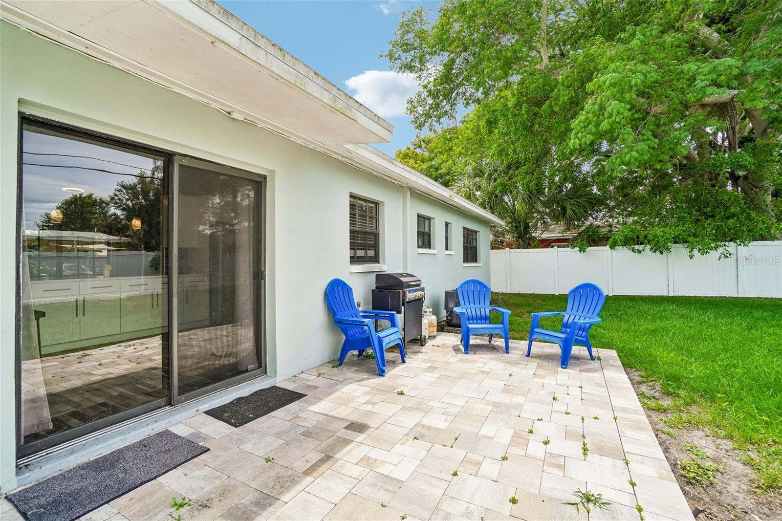 HIGHLAND TERRACE MANOR - Residential