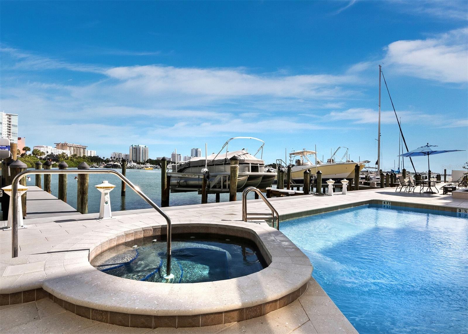 HARBOR VIEW ON GOLDEN GATE POINT - Residential