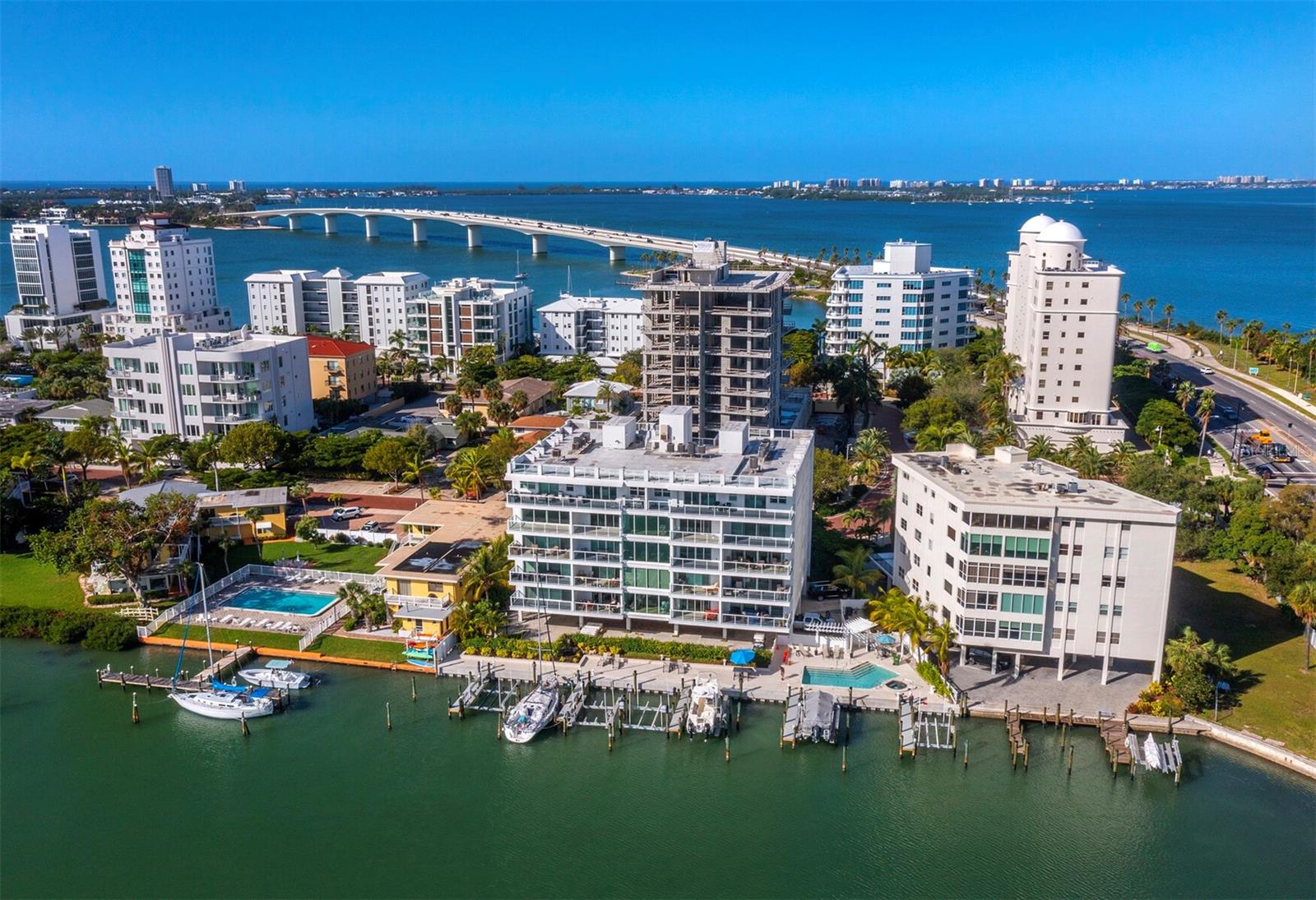HARBOR VIEW ON GOLDEN GATE POINT - Residential