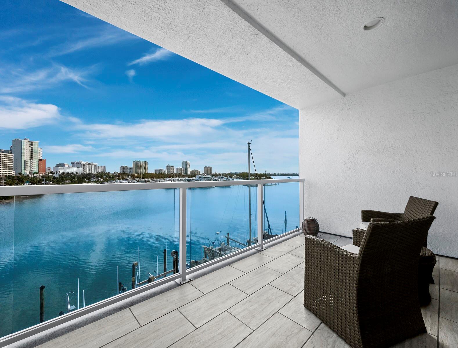 HARBOR VIEW ON GOLDEN GATE POINT - Residential