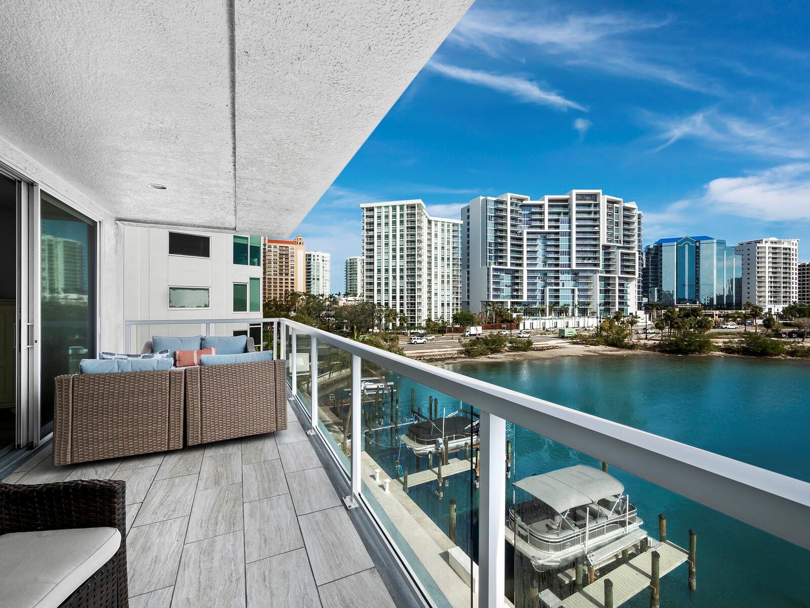 HARBOR VIEW ON GOLDEN GATE POINT - Residential