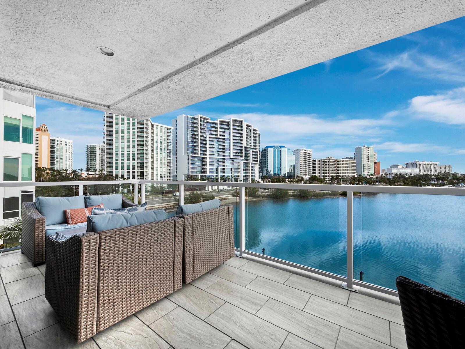 HARBOR VIEW ON GOLDEN GATE POINT - Residential