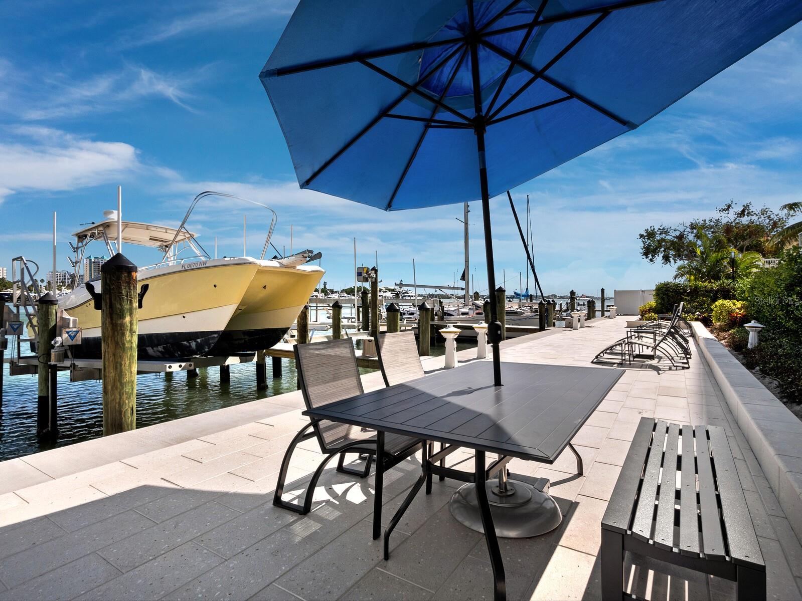 HARBOR VIEW ON GOLDEN GATE POINT - Residential