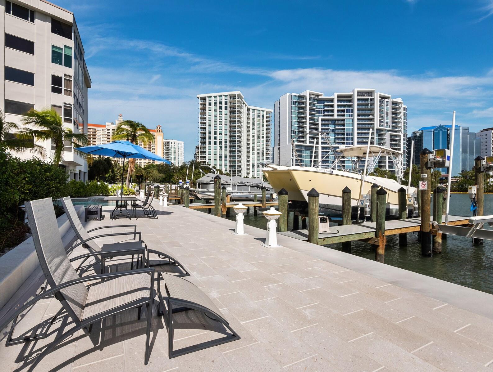 HARBOR VIEW ON GOLDEN GATE POINT - Residential