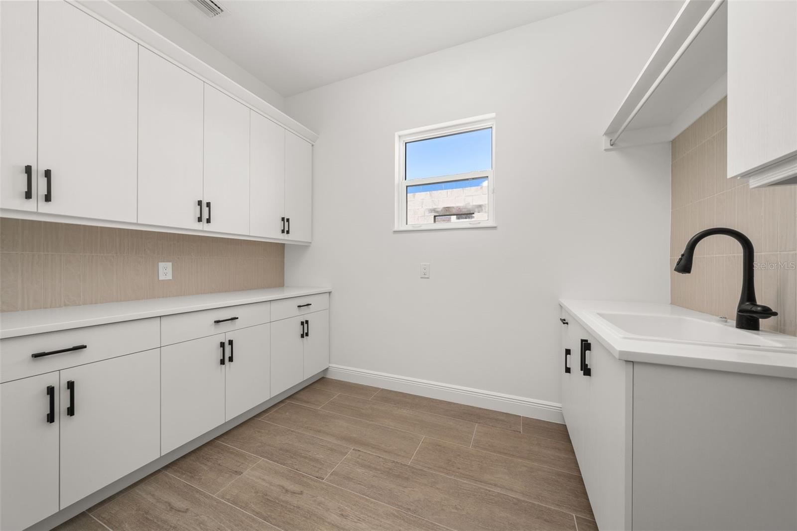 SHELLSTONE - Residential