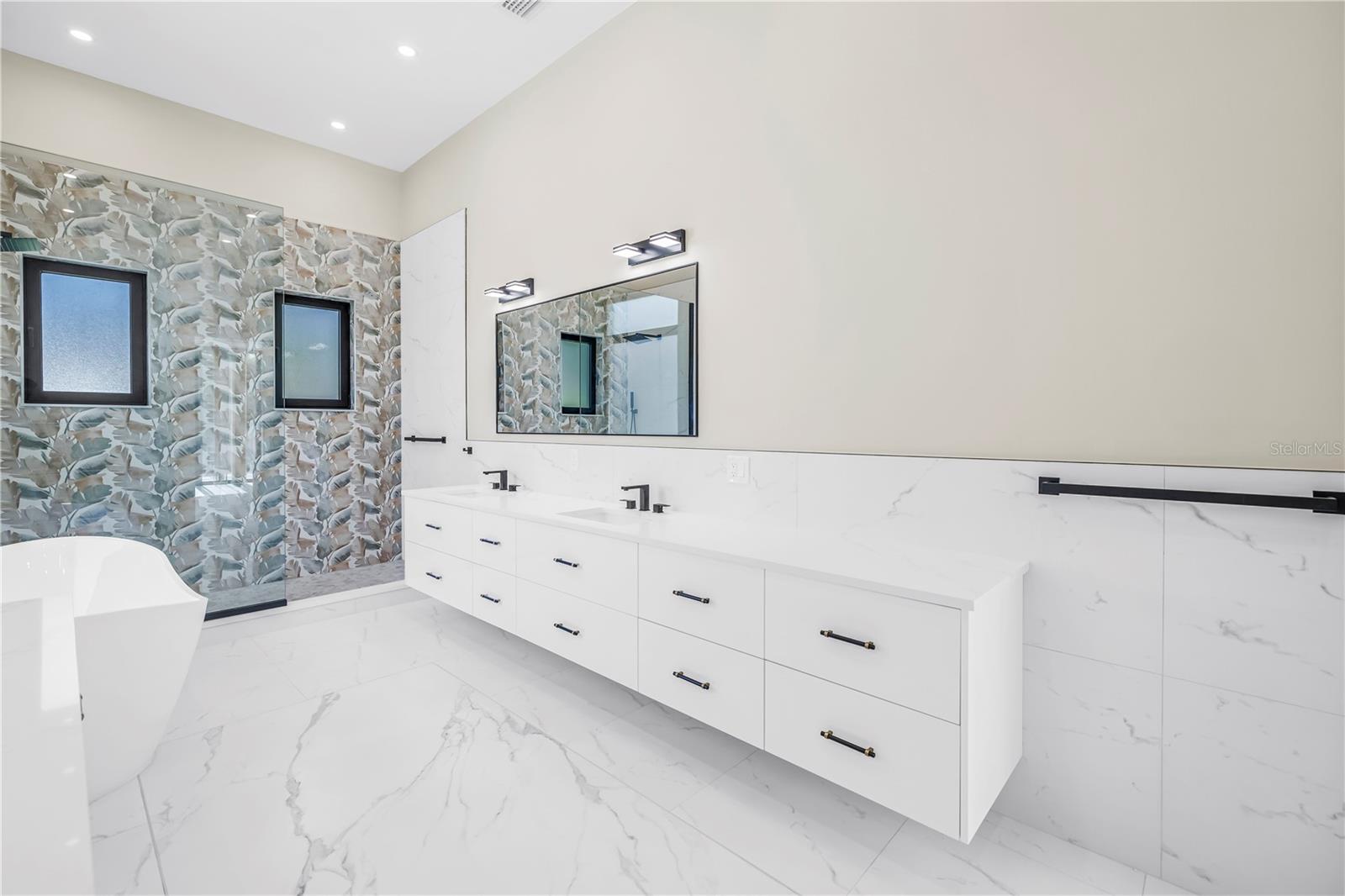 TYRONE PARK 1ST ADD - Residential