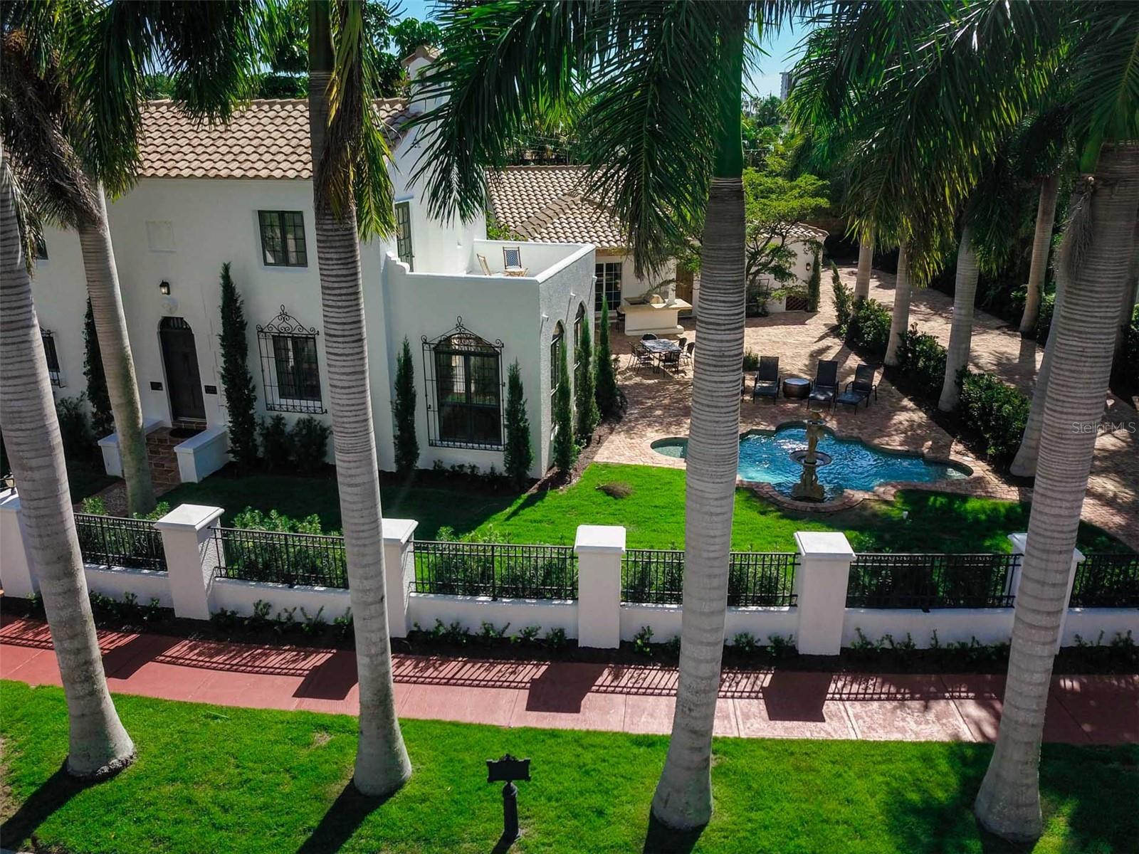 SAINT ARMANDS DIV JOHN RINGLING ESTATES - Residential