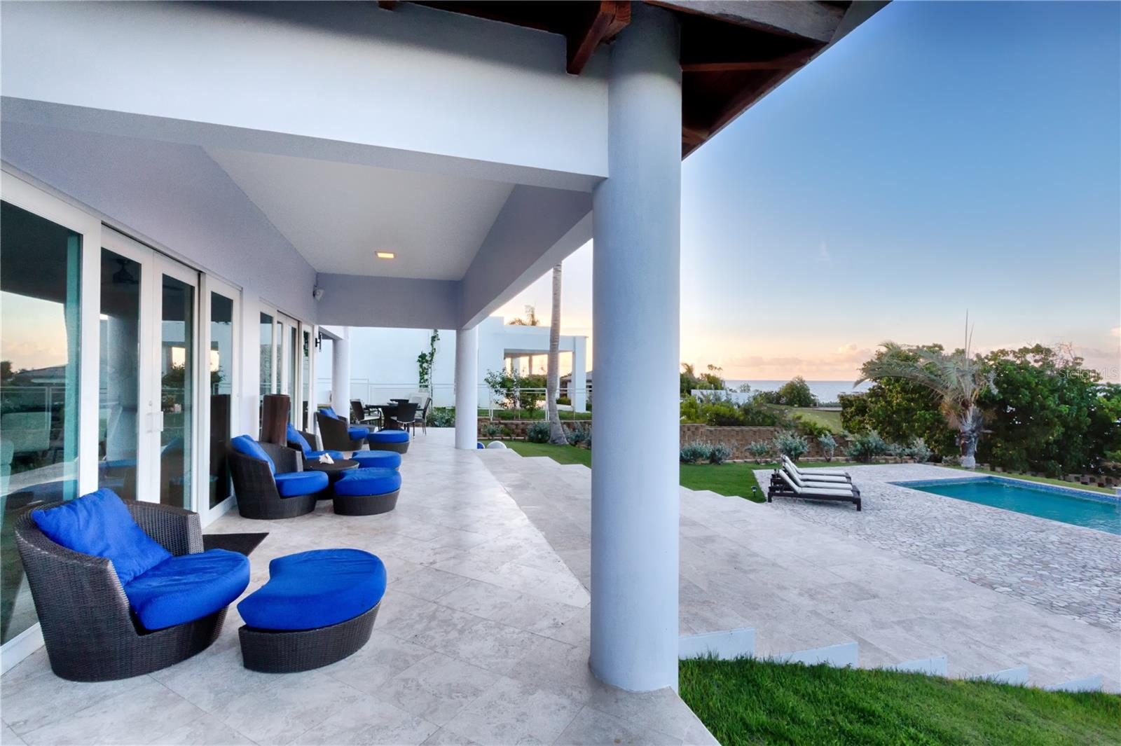 MARTINEAU BAY RESORT - Residential
