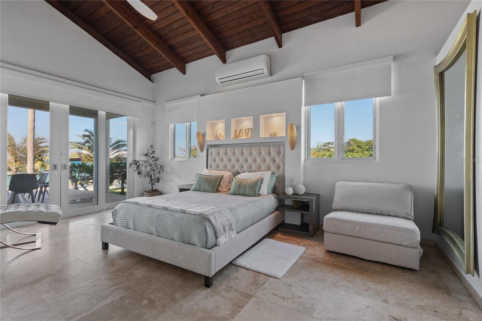 MARTINEAU BAY RESORT - Residential