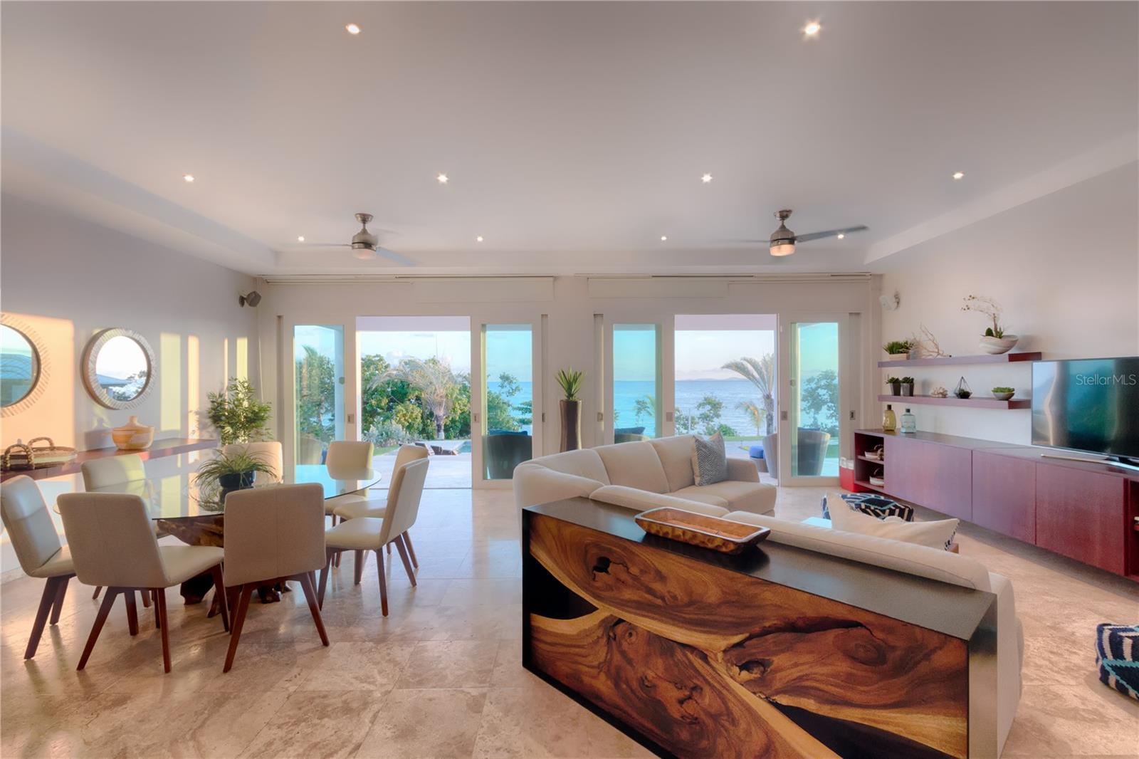 MARTINEAU BAY RESORT - Residential