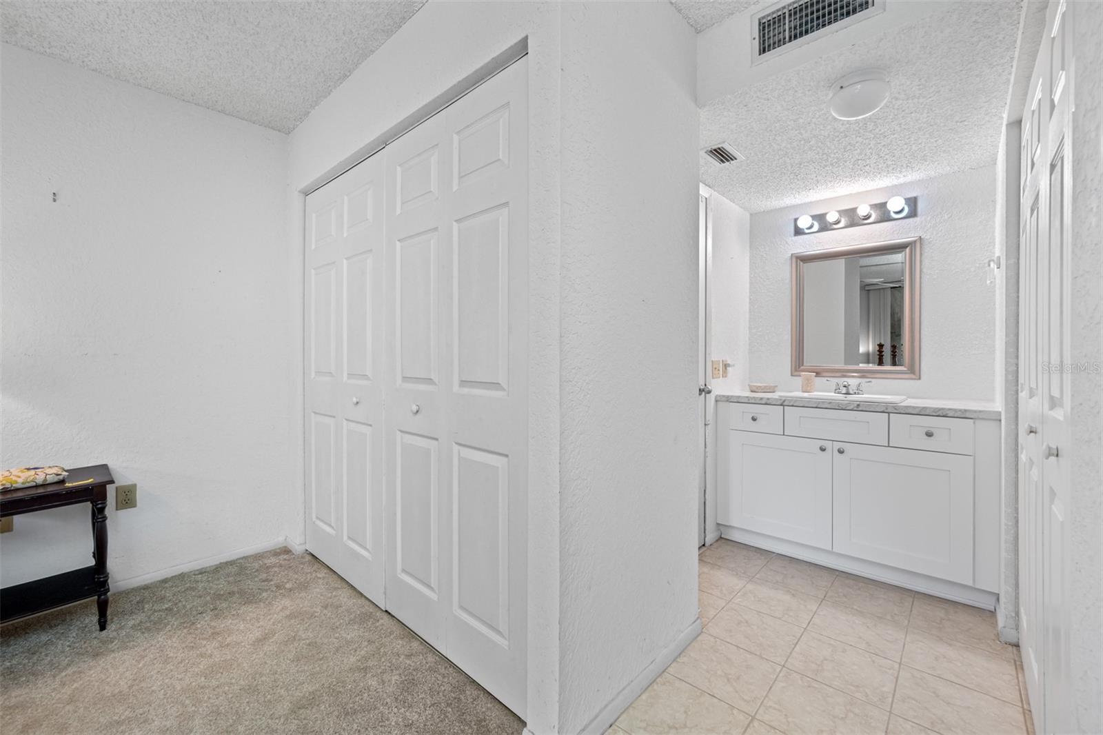 COVE CAY VILLAGE III - Residential