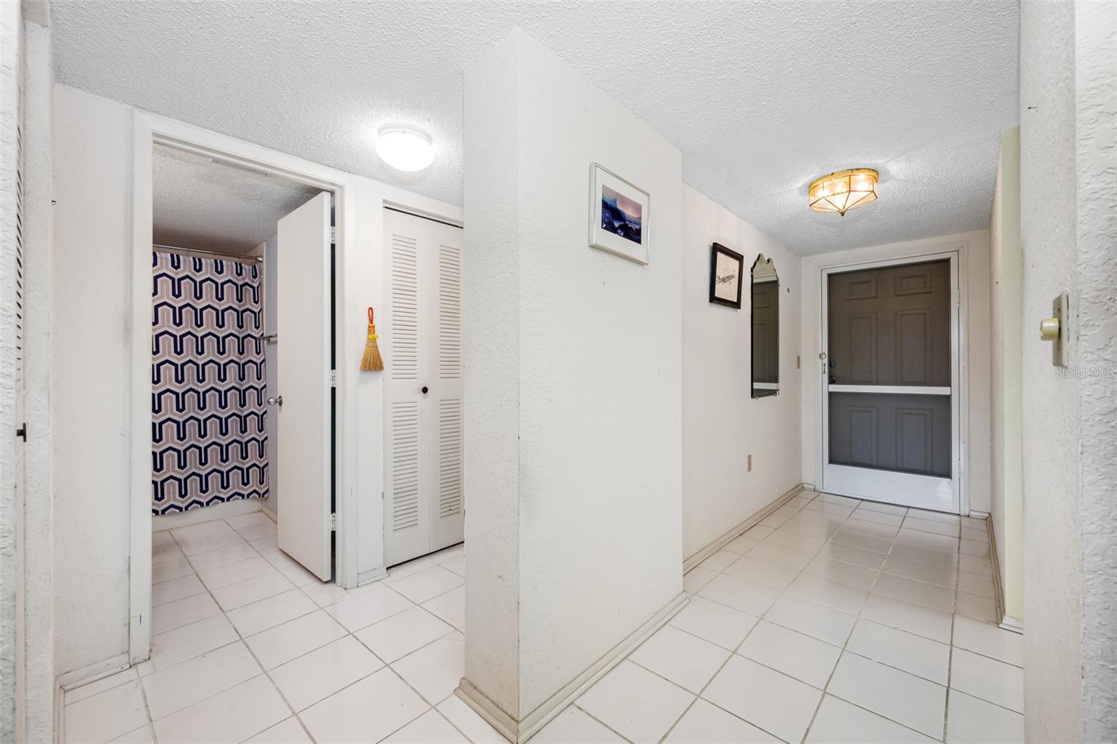 COVE CAY VILLAGE III - Residential