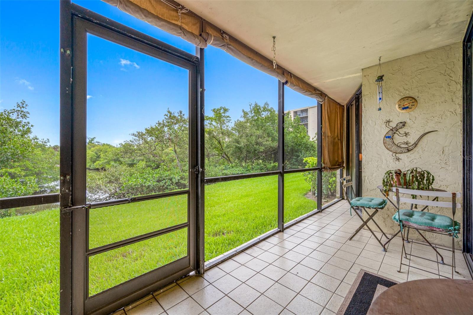 COVE CAY VILLAGE III - Residential