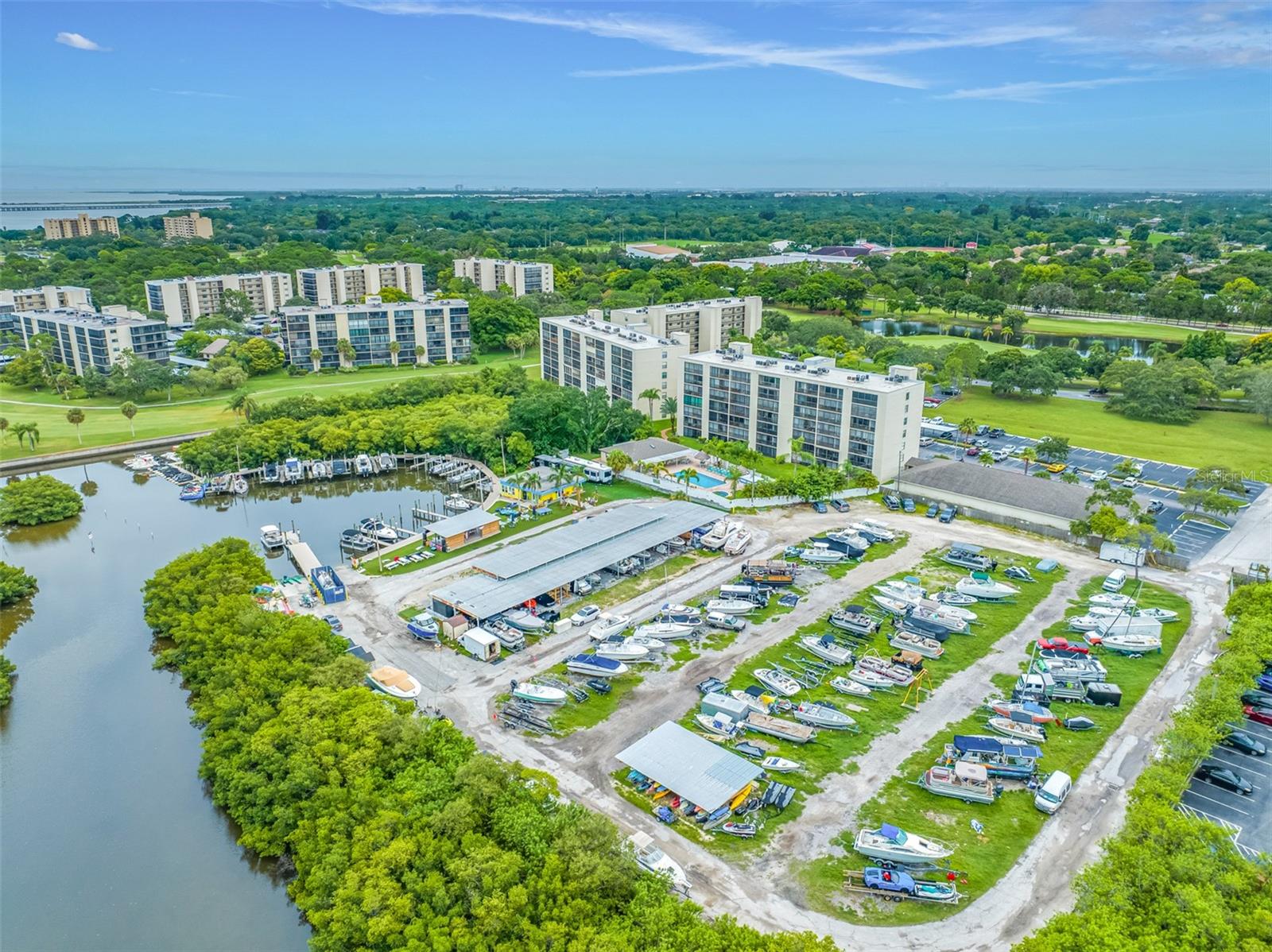 COVE CAY VILLAGE III - Residential