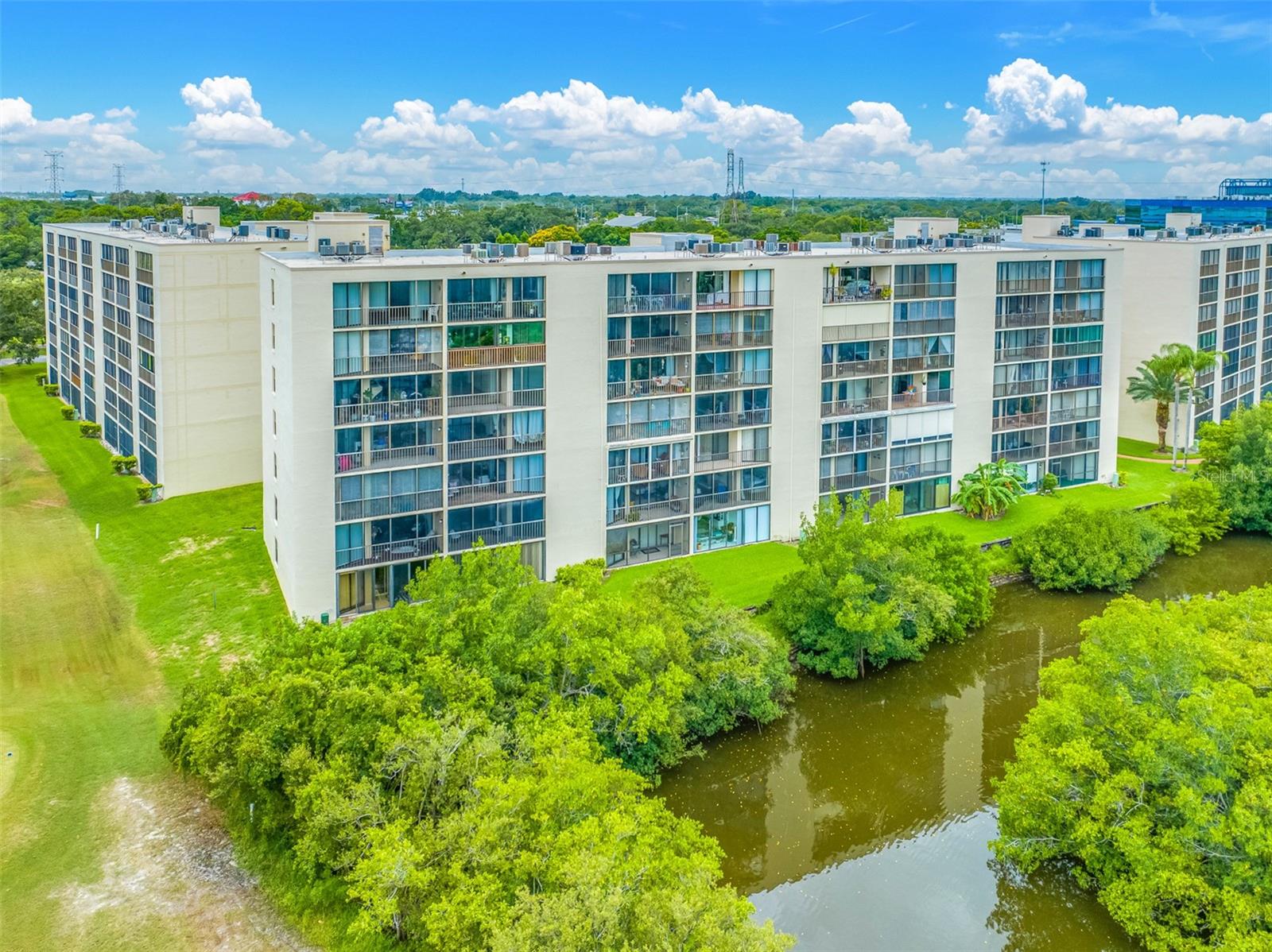 COVE CAY VILLAGE III - Residential