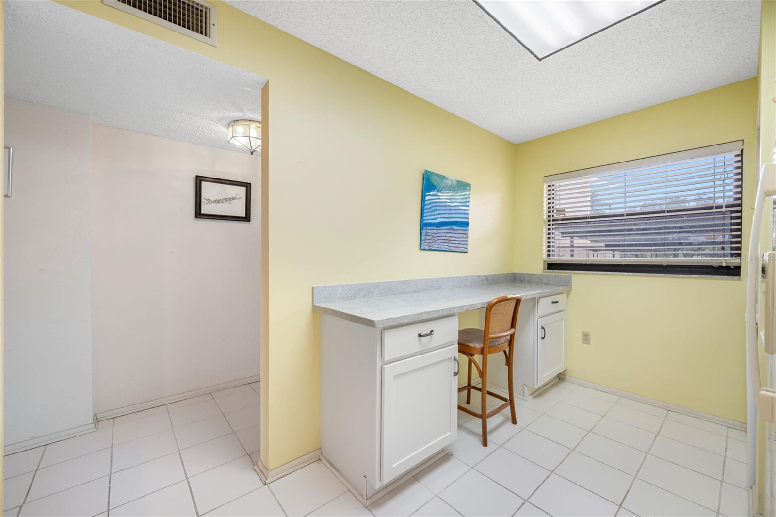 COVE CAY VILLAGE III - Residential