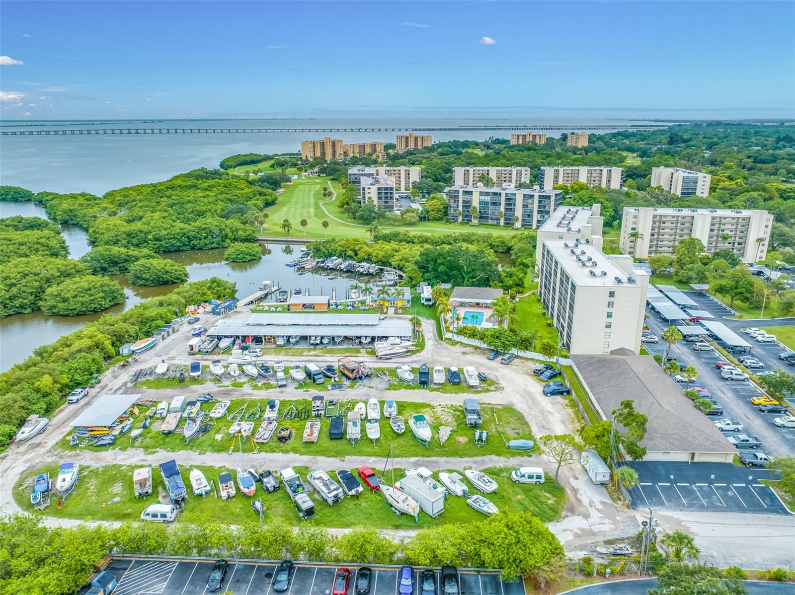 COVE CAY VILLAGE III - Residential