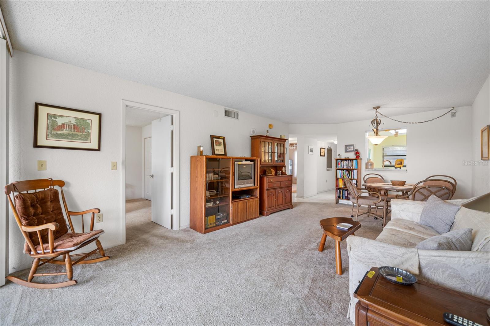 COVE CAY VILLAGE III - Residential