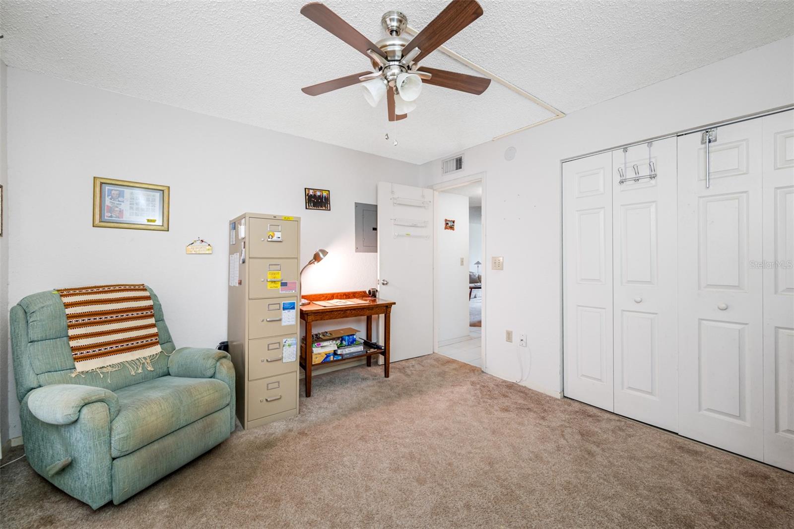 COVE CAY VILLAGE III - Residential