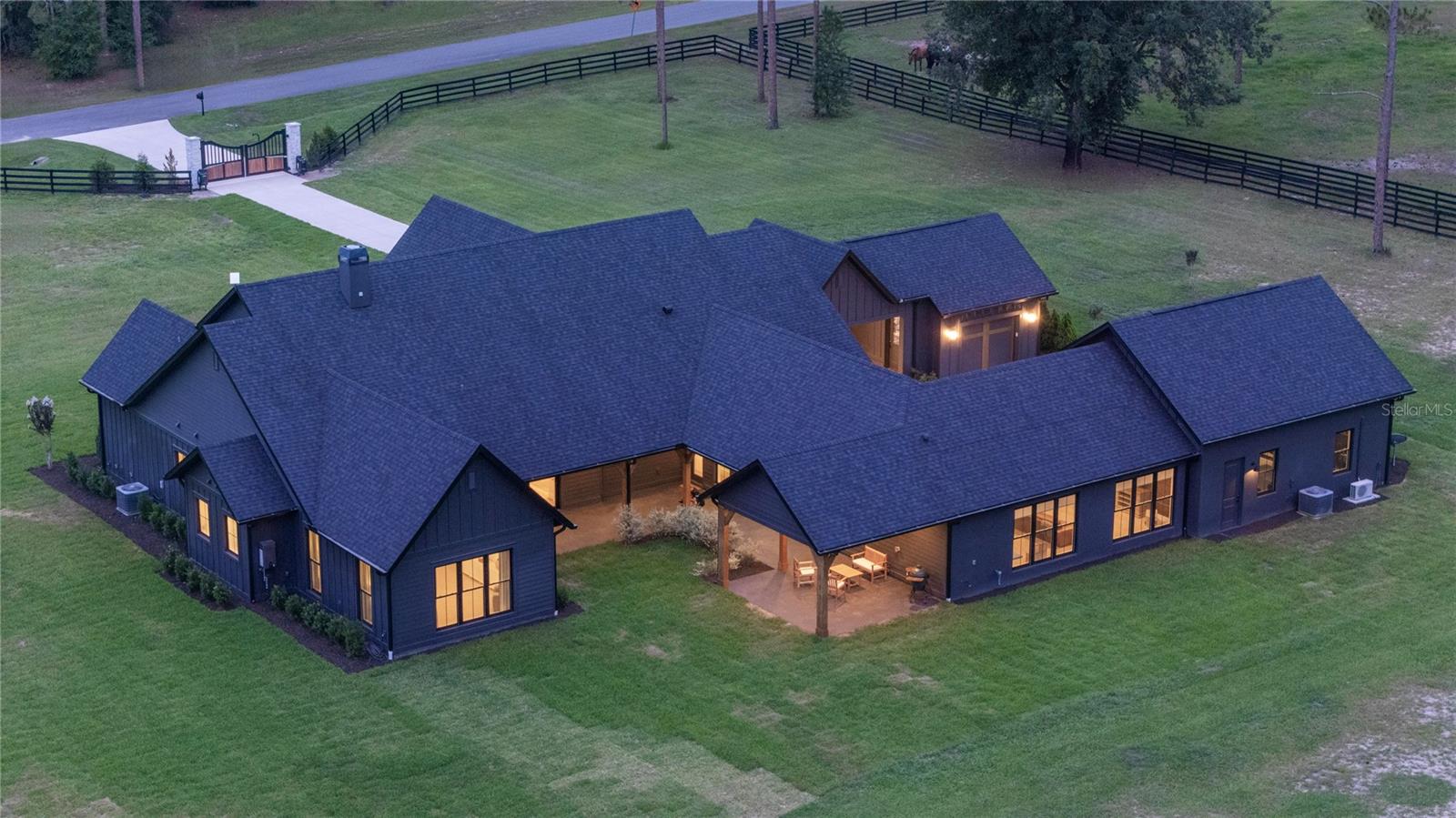 LAKEWOOD RANCHES SUB - Residential