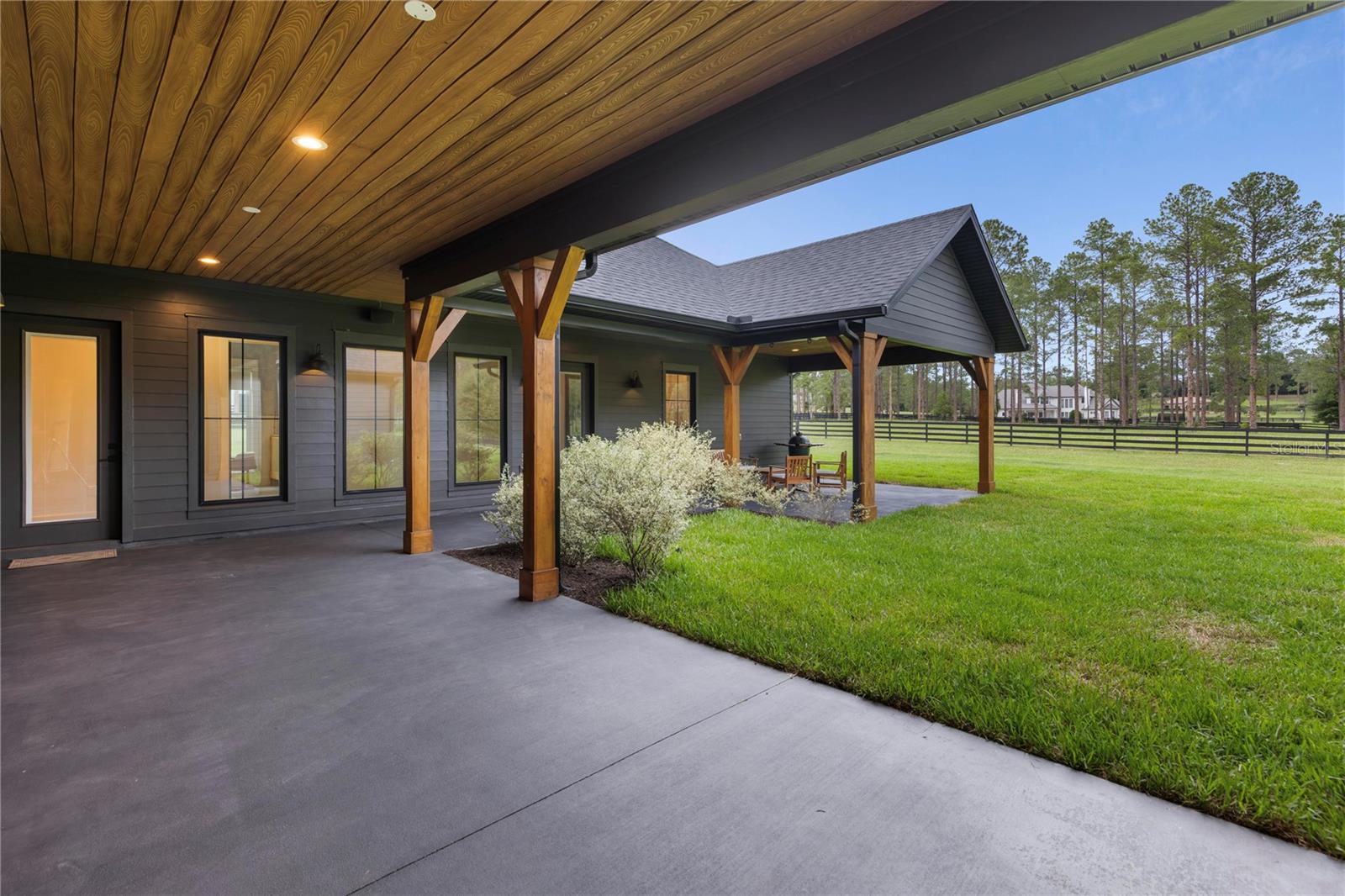 LAKEWOOD RANCHES SUB - Residential
