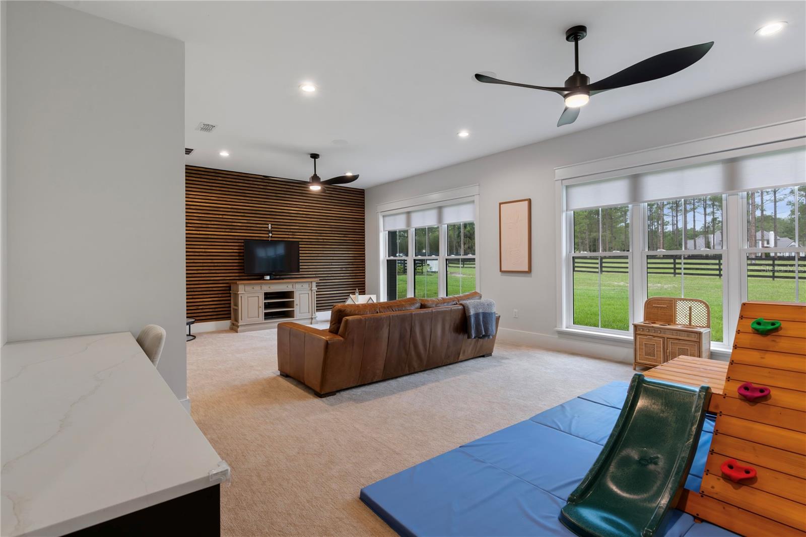 LAKEWOOD RANCHES SUB - Residential