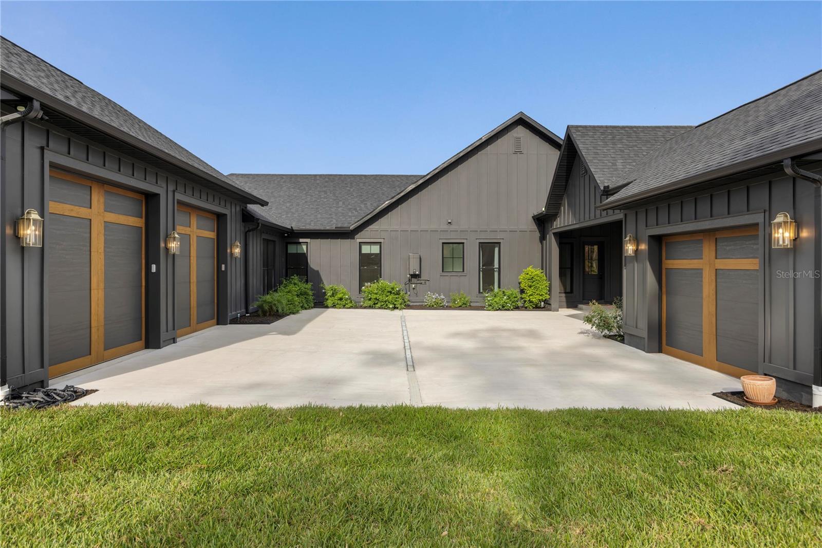 LAKEWOOD RANCHES SUB - Residential