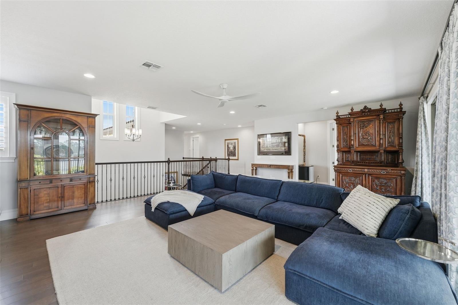 AVALON COVE - Residential