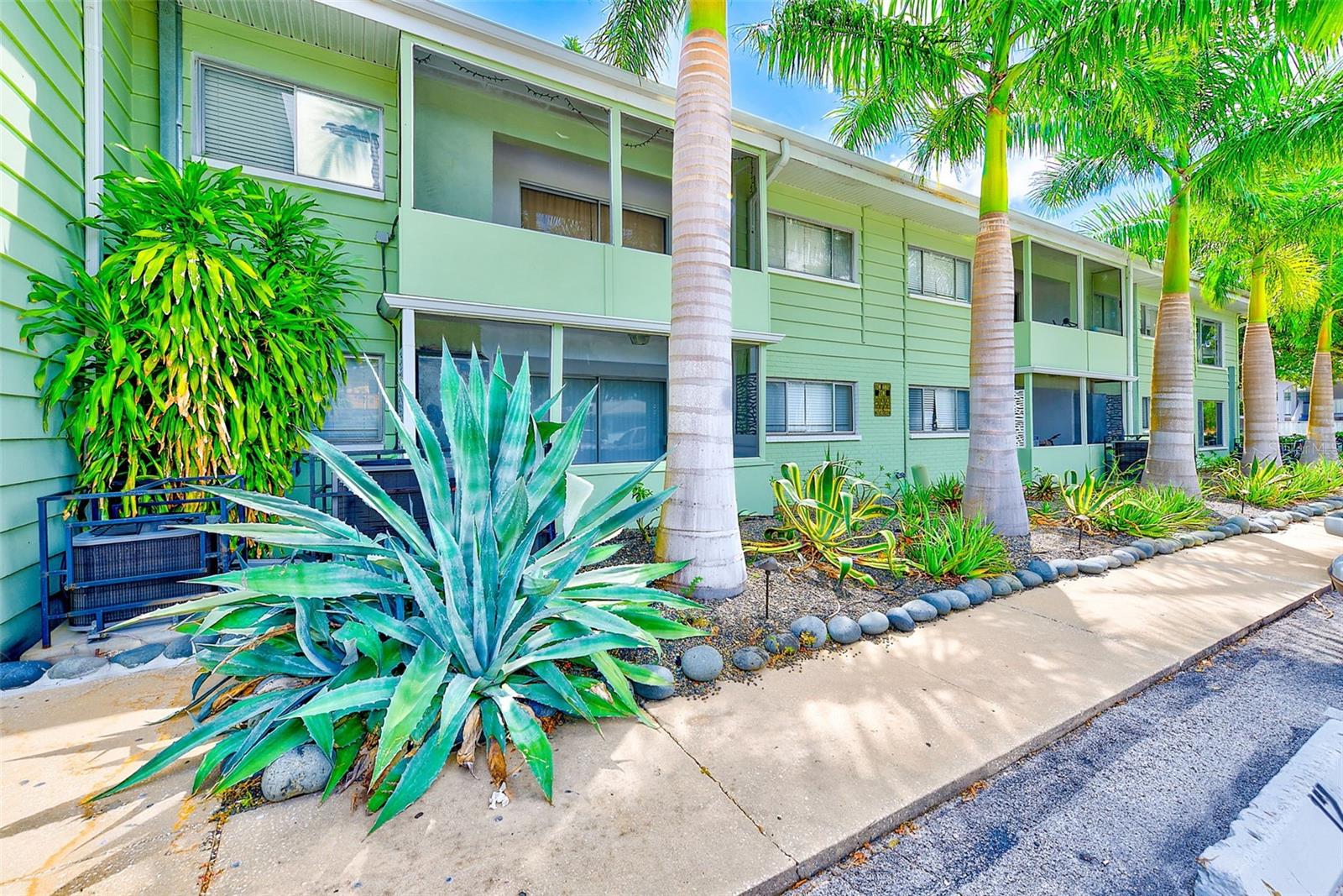 DREW GARDEN APTS COO - Residential Lease