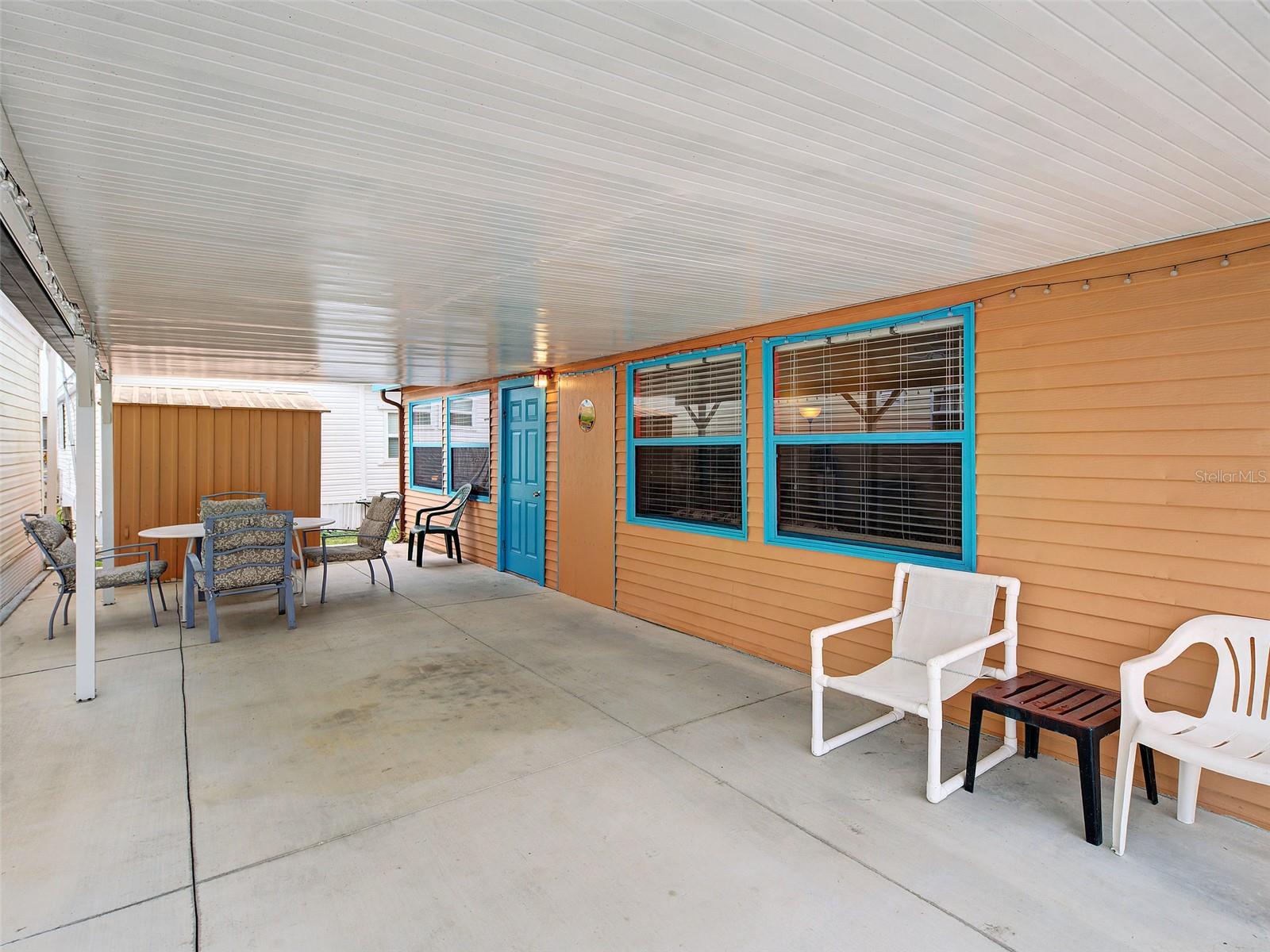 HOLIDAY TRAVEL PARK ENGLEWOOD - Residential