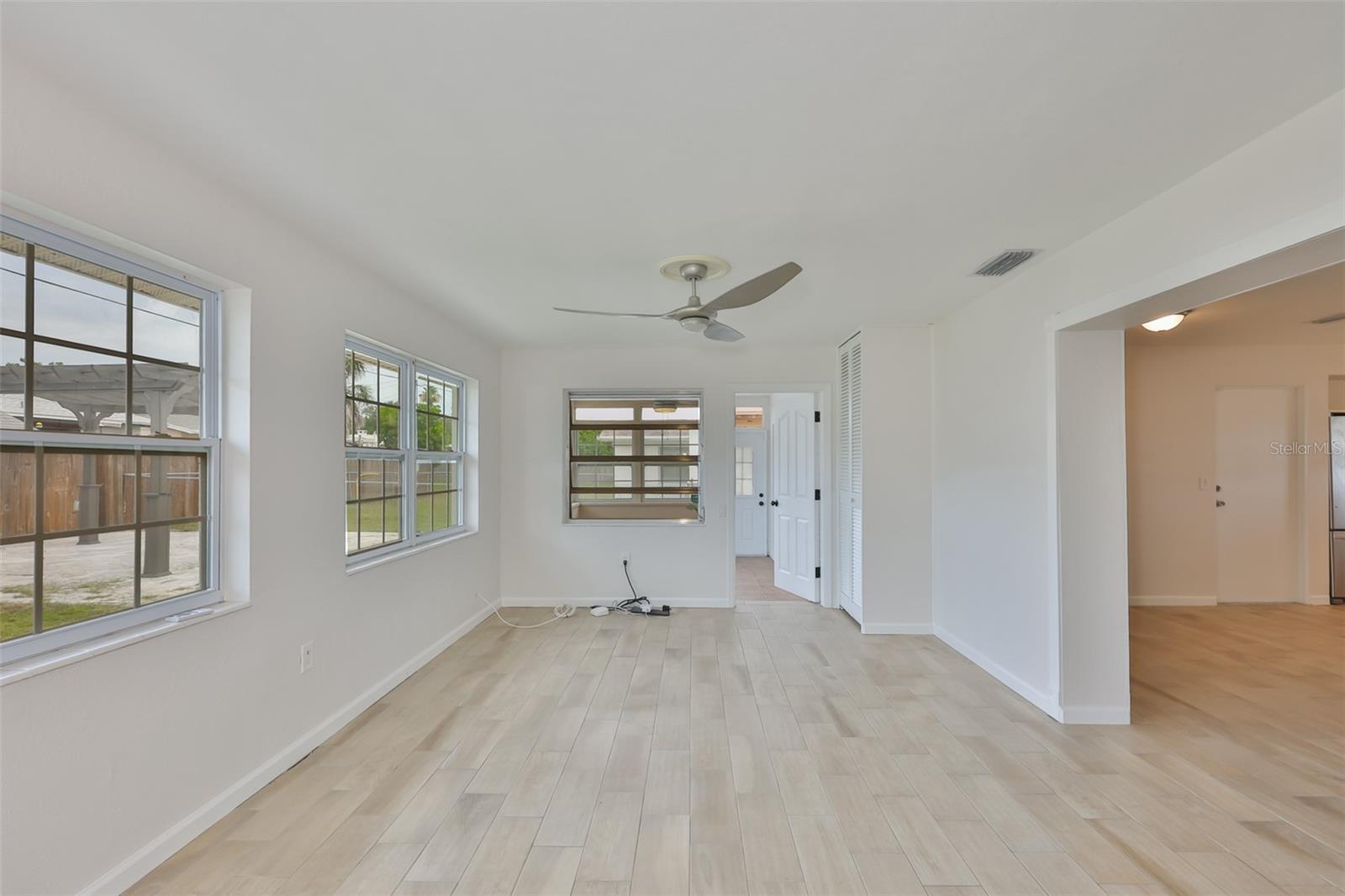 RIDGEWOOD GROVES - Residential