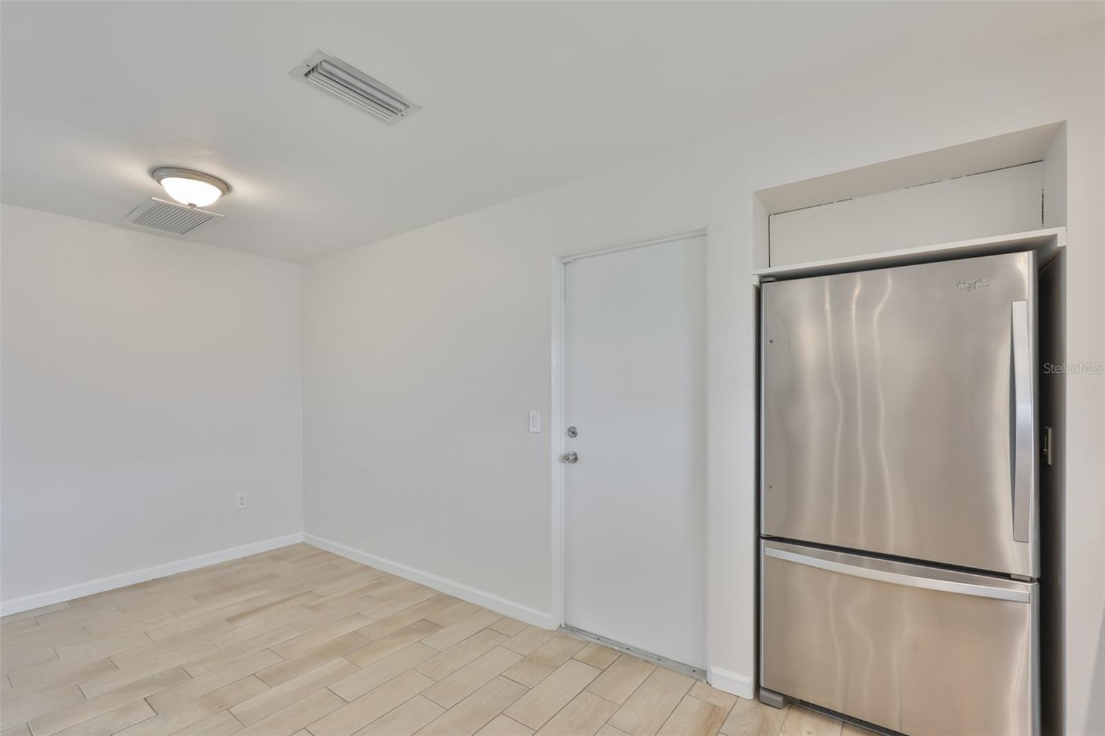 RIDGEWOOD GROVES - Residential