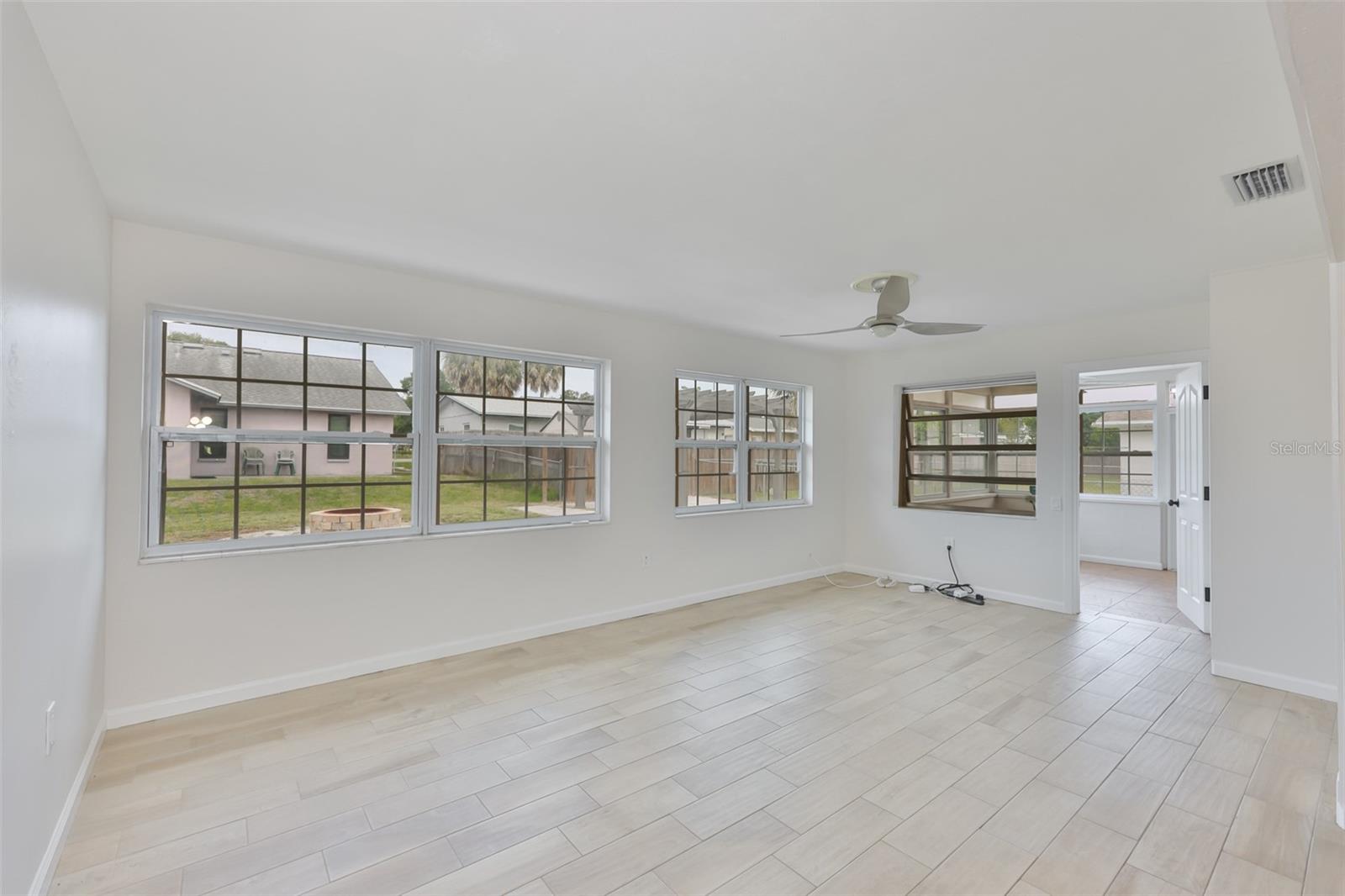 RIDGEWOOD GROVES - Residential