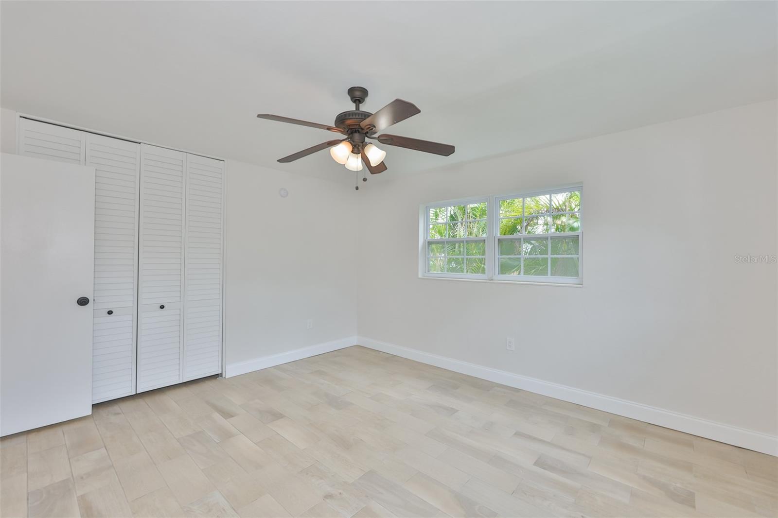 RIDGEWOOD GROVES - Residential