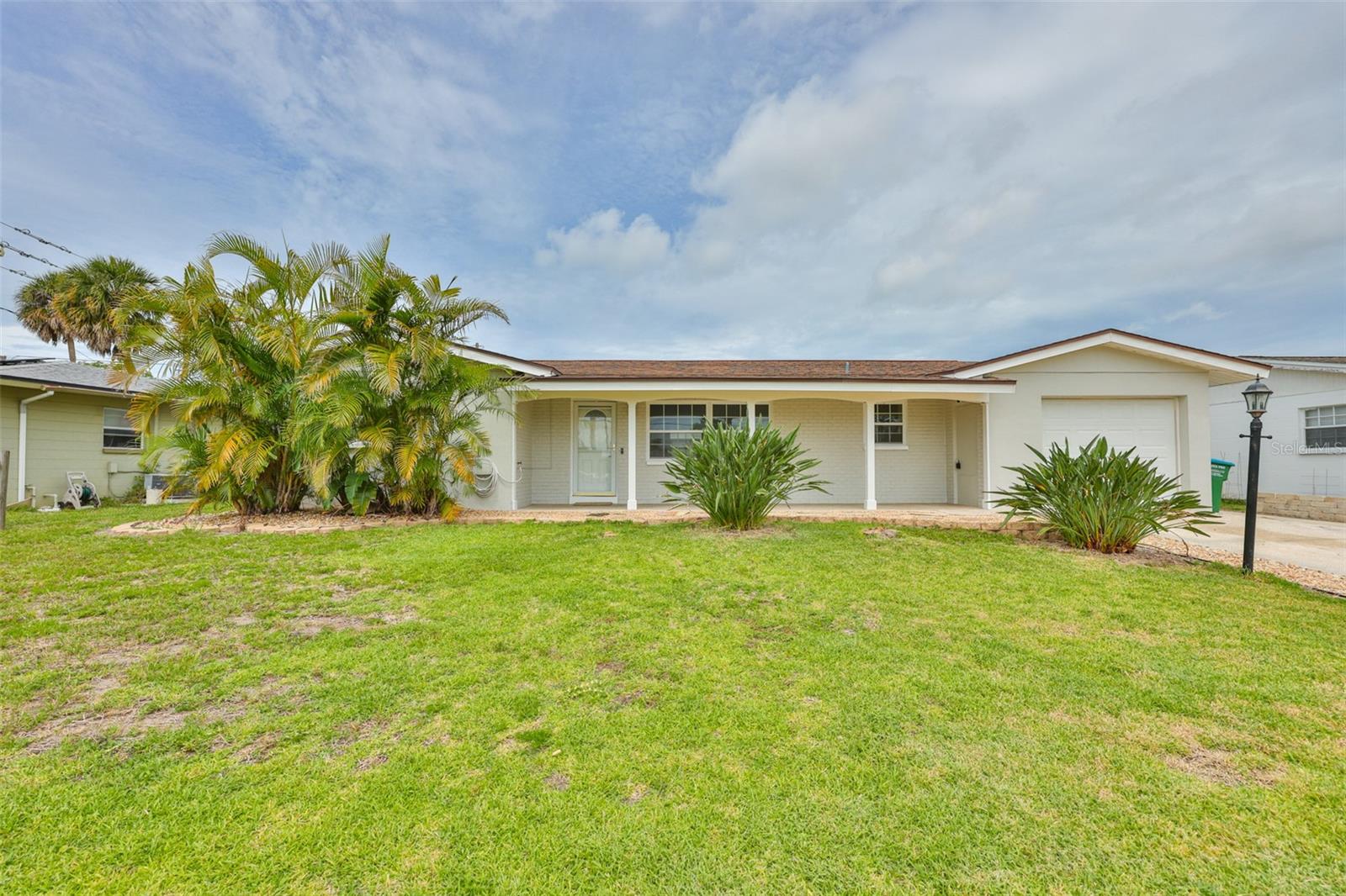 RIDGEWOOD GROVES - Residential