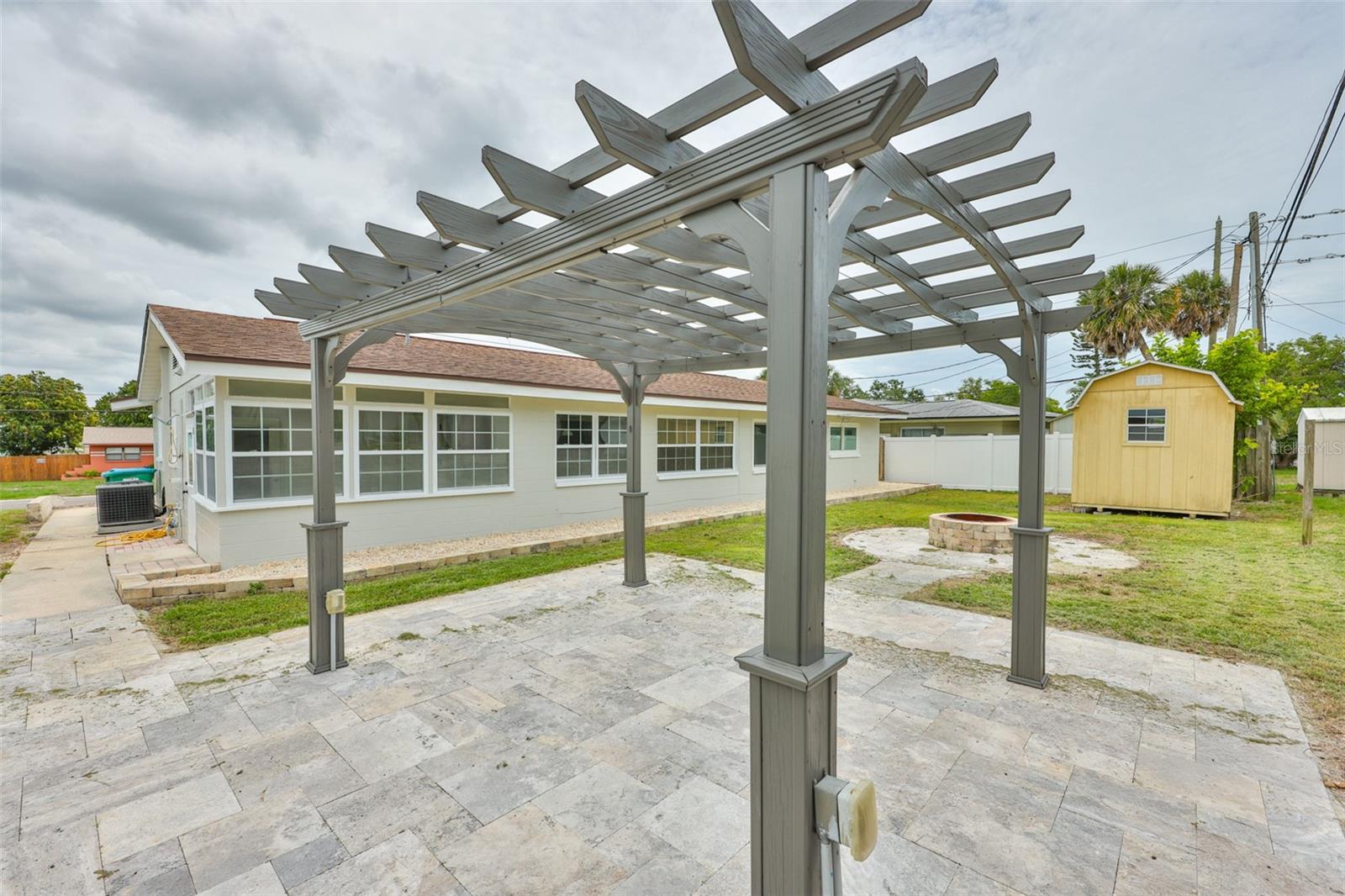 RIDGEWOOD GROVES - Residential