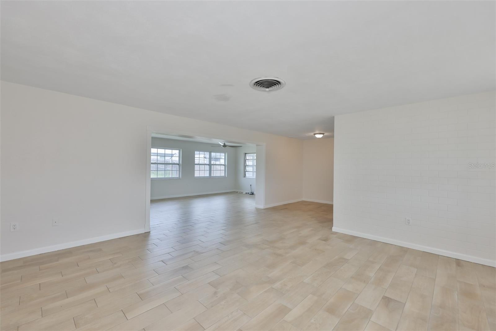 RIDGEWOOD GROVES - Residential