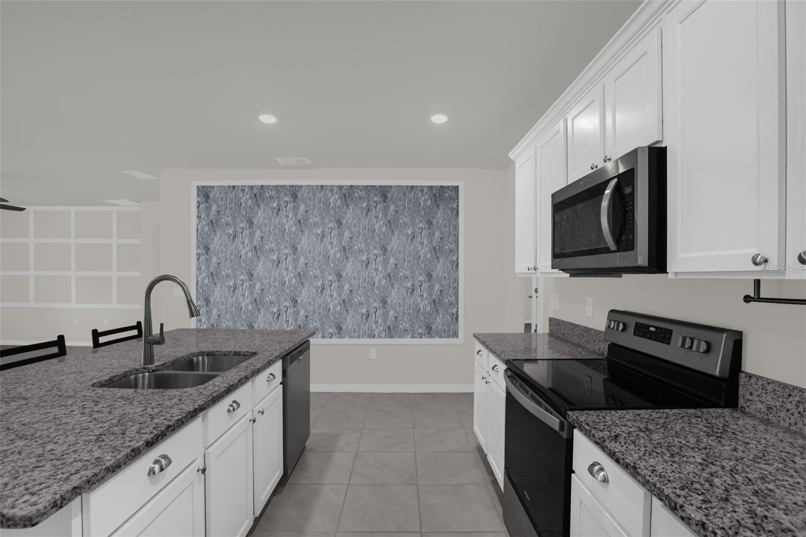 LAKE GLEASON RESERVE - Residential