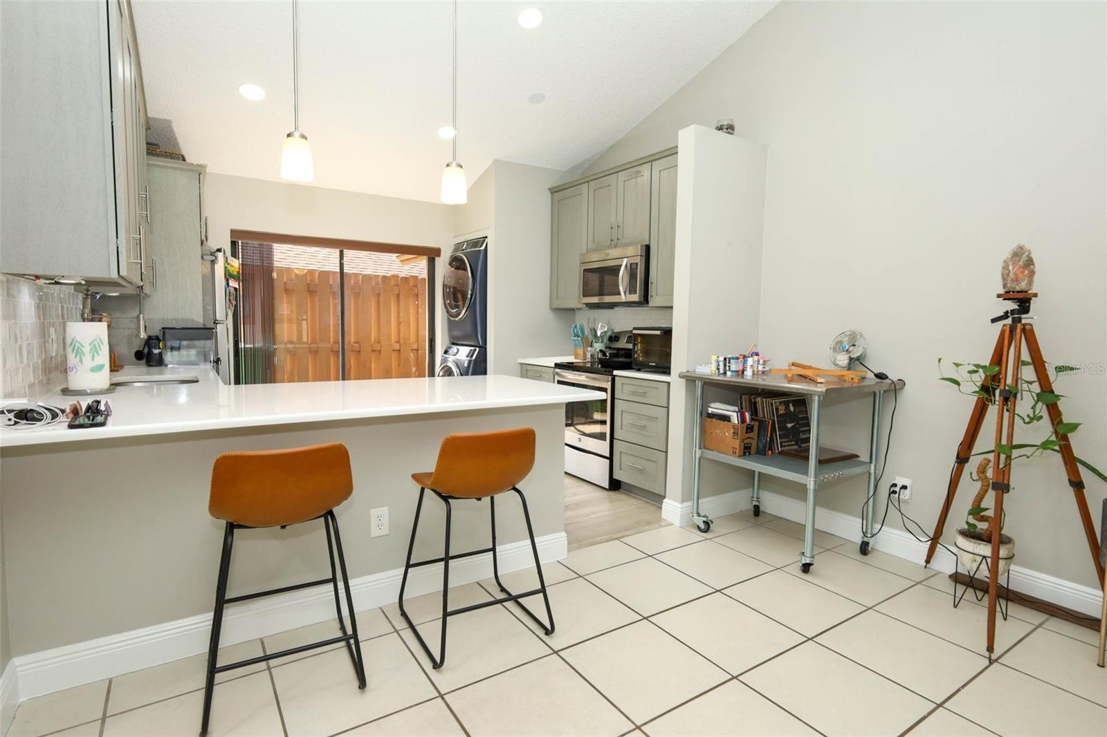 TOWNHOMES WINTER GARDEN - Residential