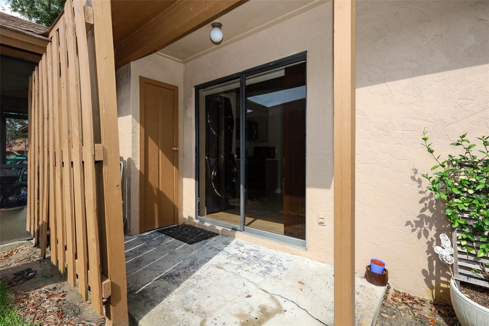TOWNHOMES WINTER GARDEN - Residential