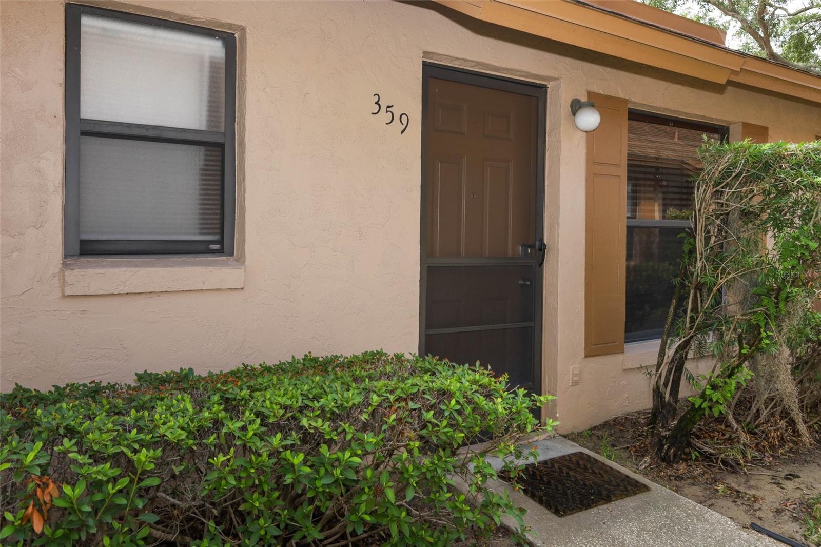 TOWNHOMES WINTER GARDEN - Residential