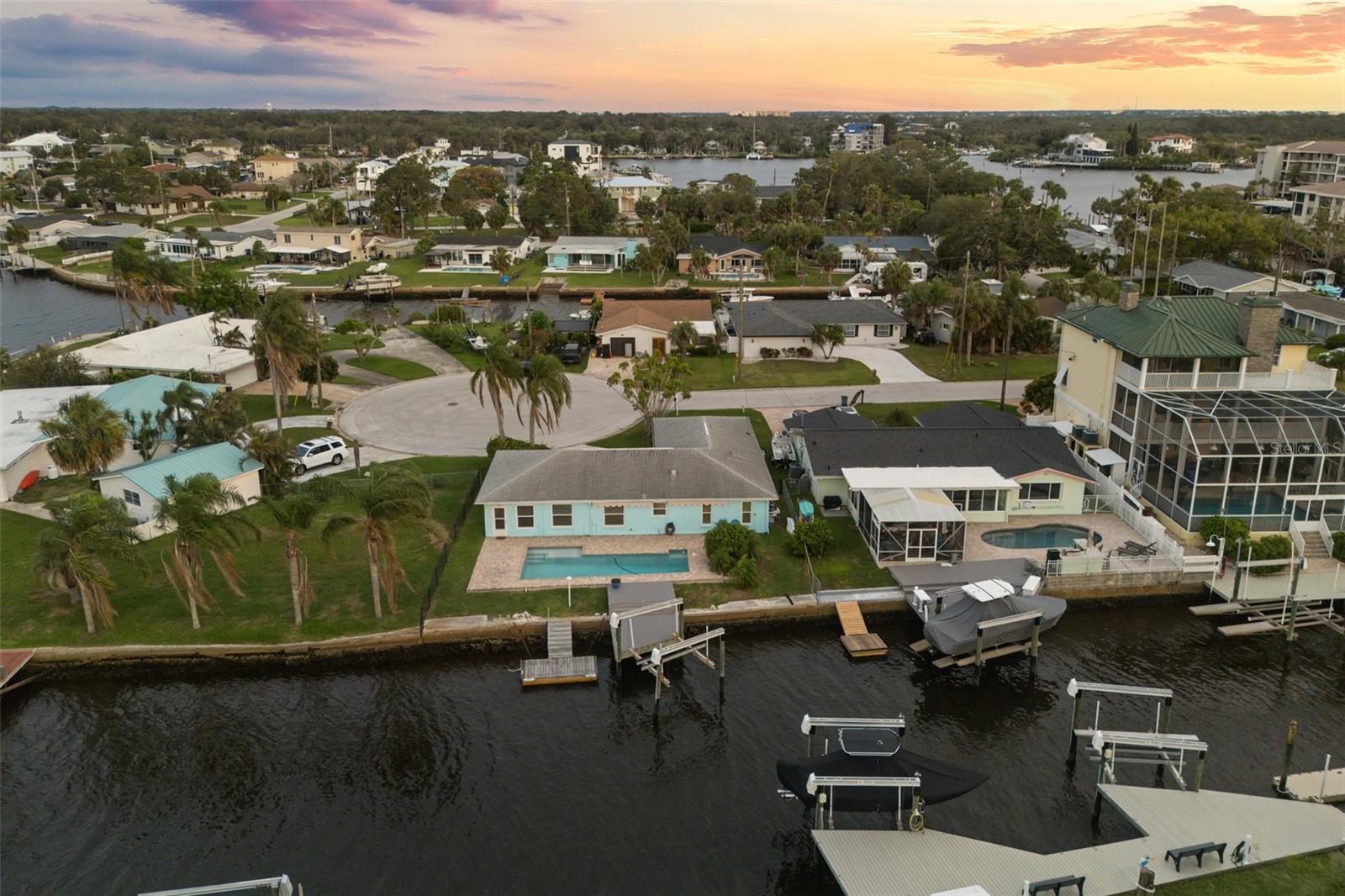 HARBOR ISLES - Residential