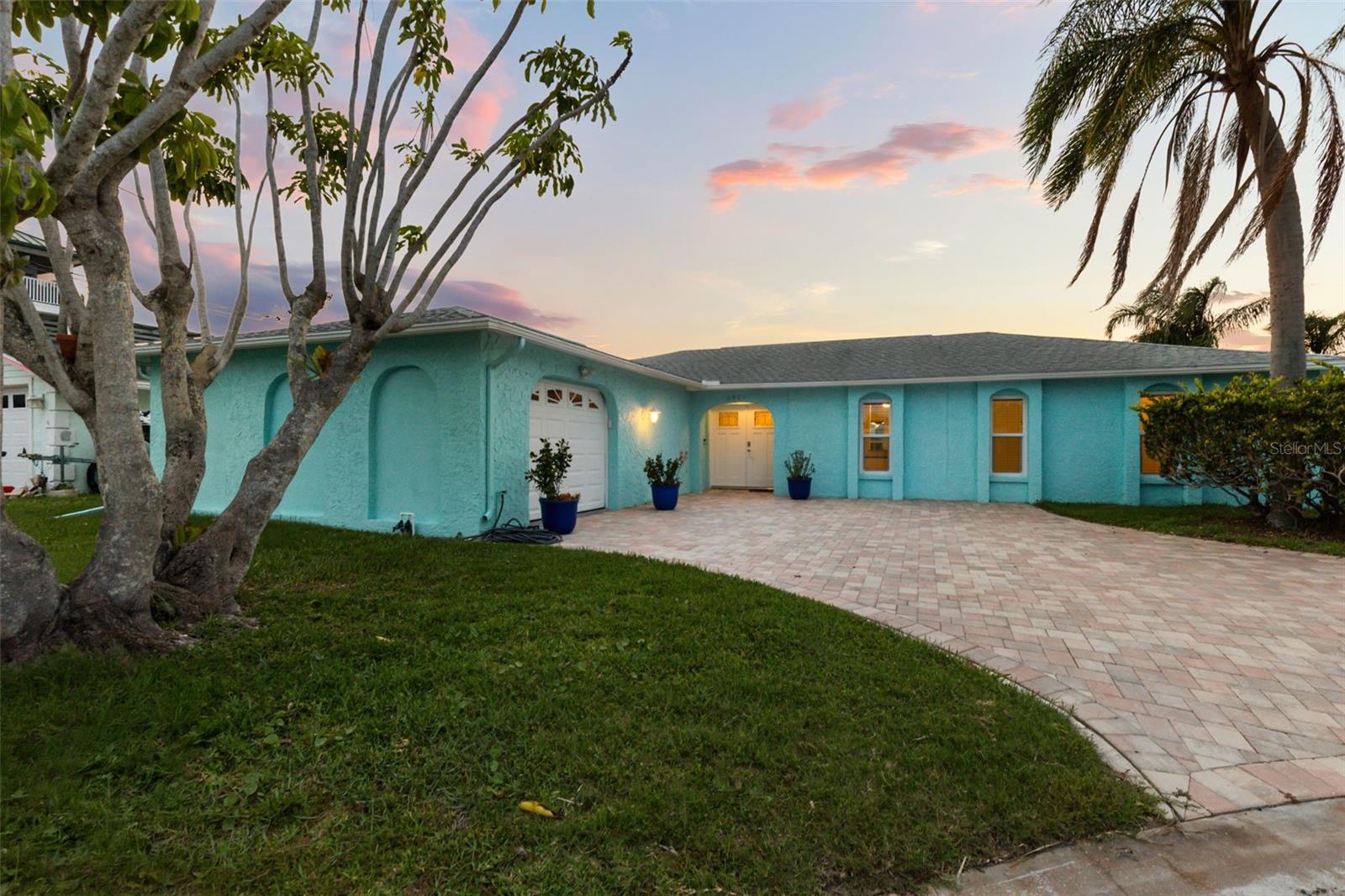 HARBOR ISLES - Residential