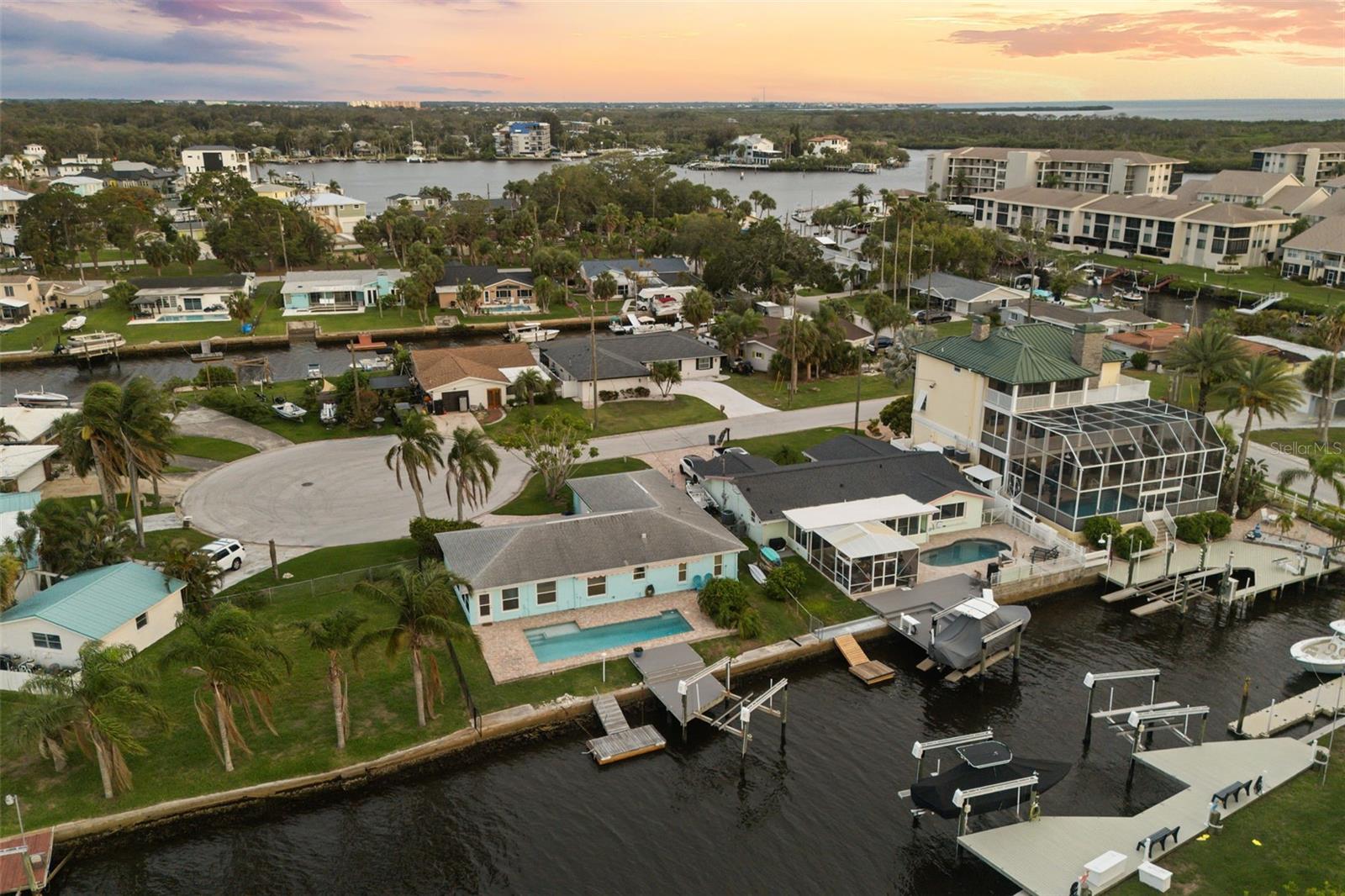 HARBOR ISLES - Residential