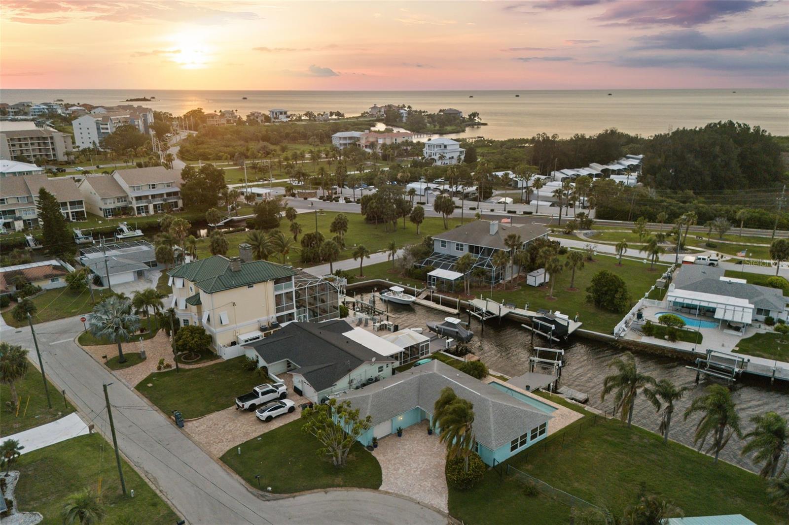 HARBOR ISLES - Residential