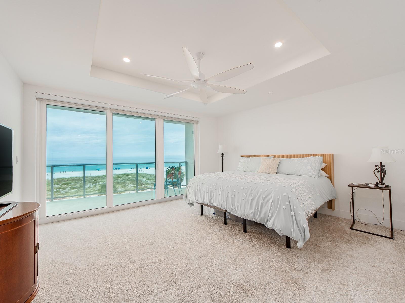 PURA VIDA RESIDENCES CONDO - Residential