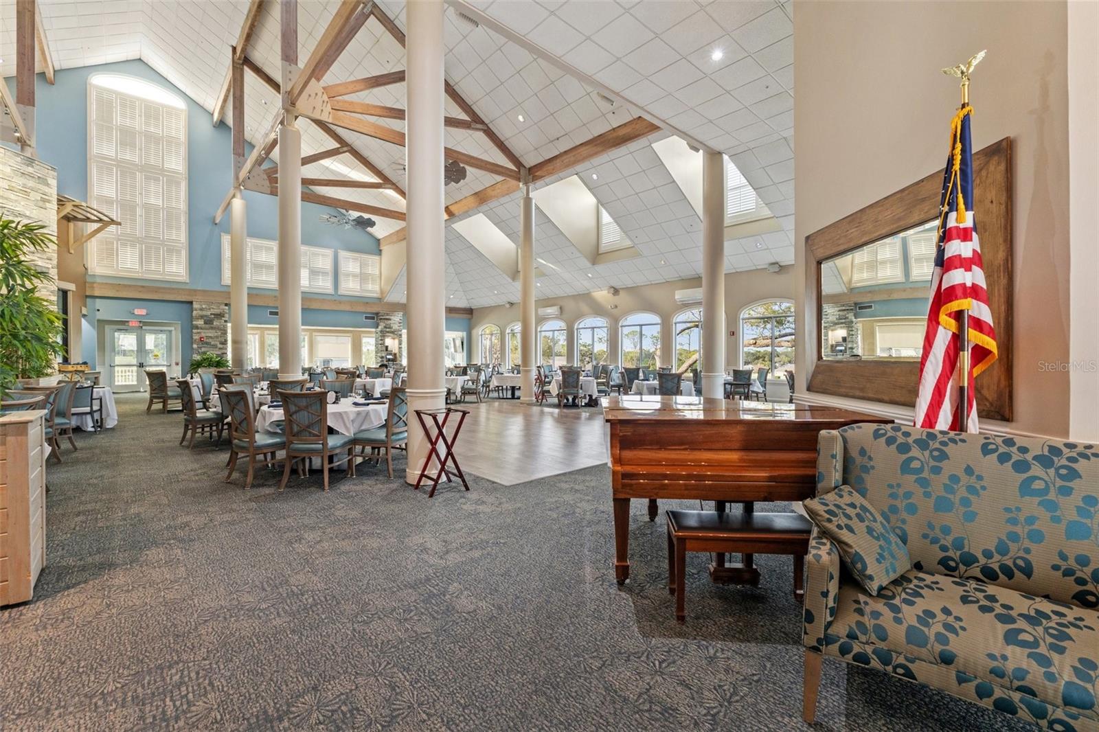 TMBR PINES PN GR VL - Residential