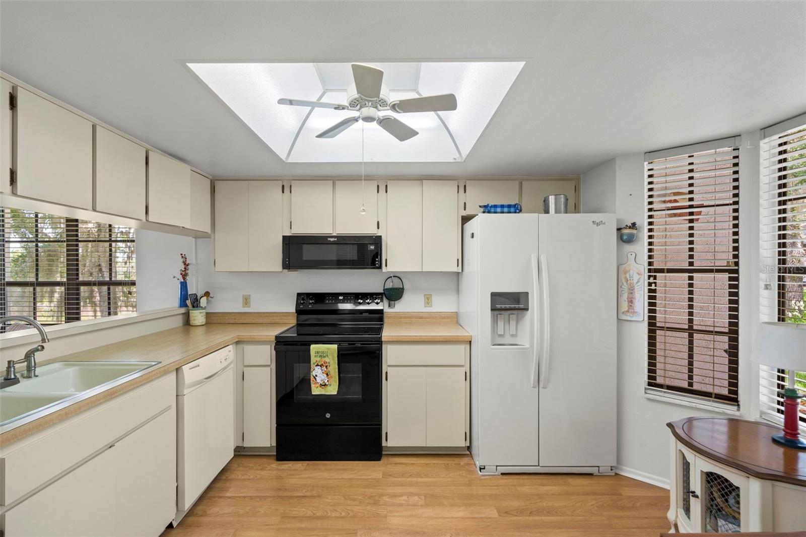 TMBR PINES PN GR VL - Residential