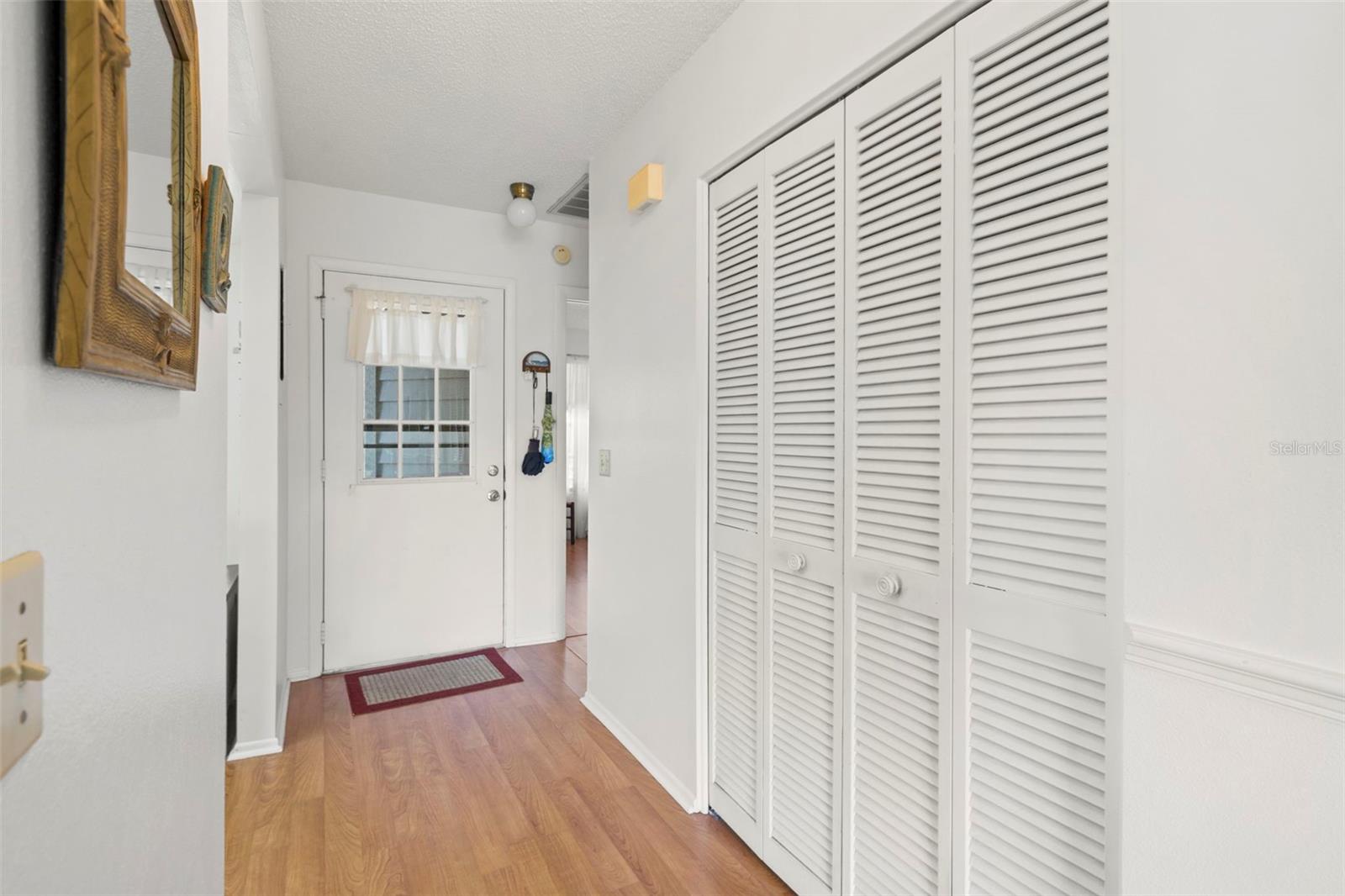 TMBR PINES PN GR VL - Residential