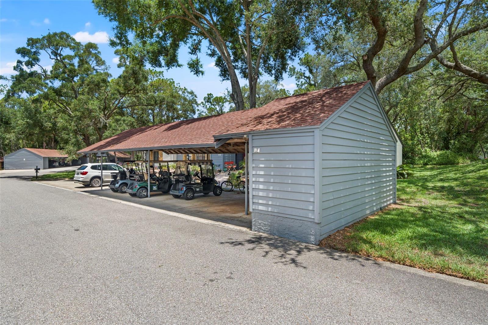 TMBR PINES PN GR VL - Residential